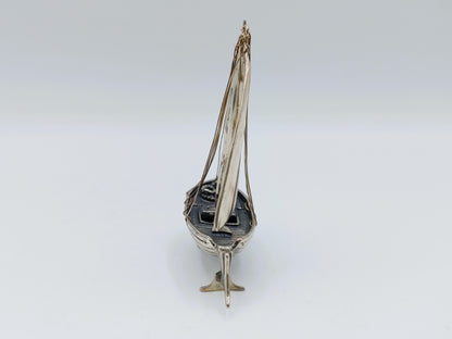 Zilveren miniatuur vissersboot, J. Markus N.V., Amsterdam, vanaf 1965
