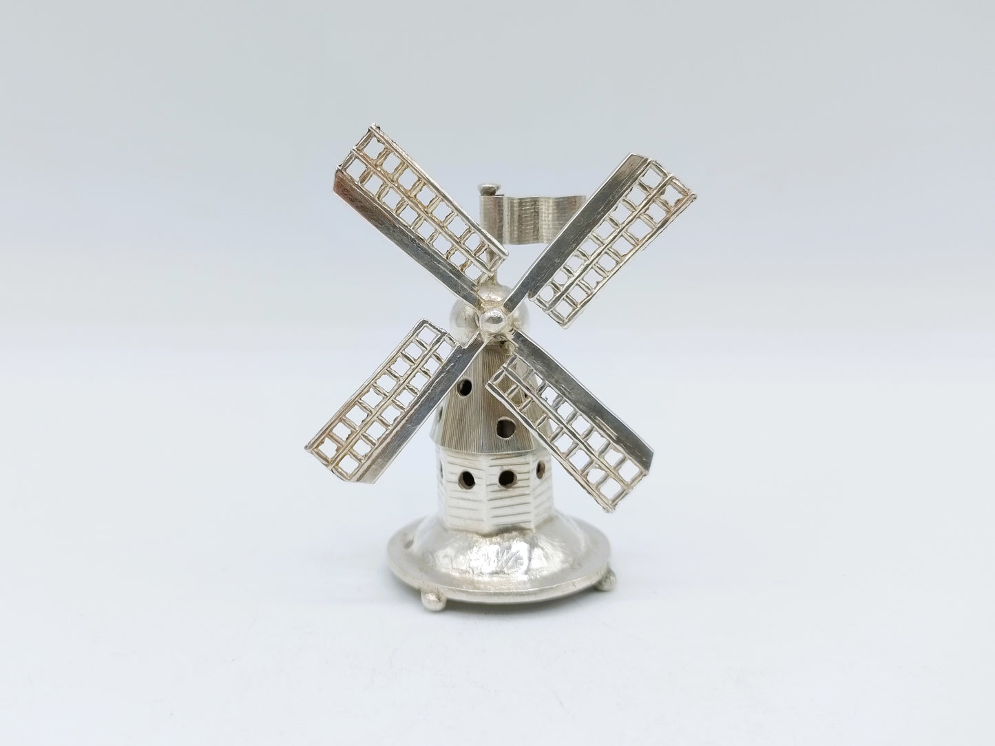 Zilveren miniatuur molen, J. Verhoogt, Hoorn, ca. 1910