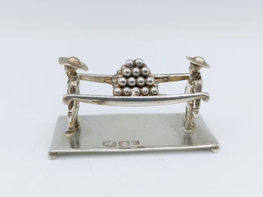 Zilveren miniatuur kaasdragers, J. Mes, Hoorn, 1916