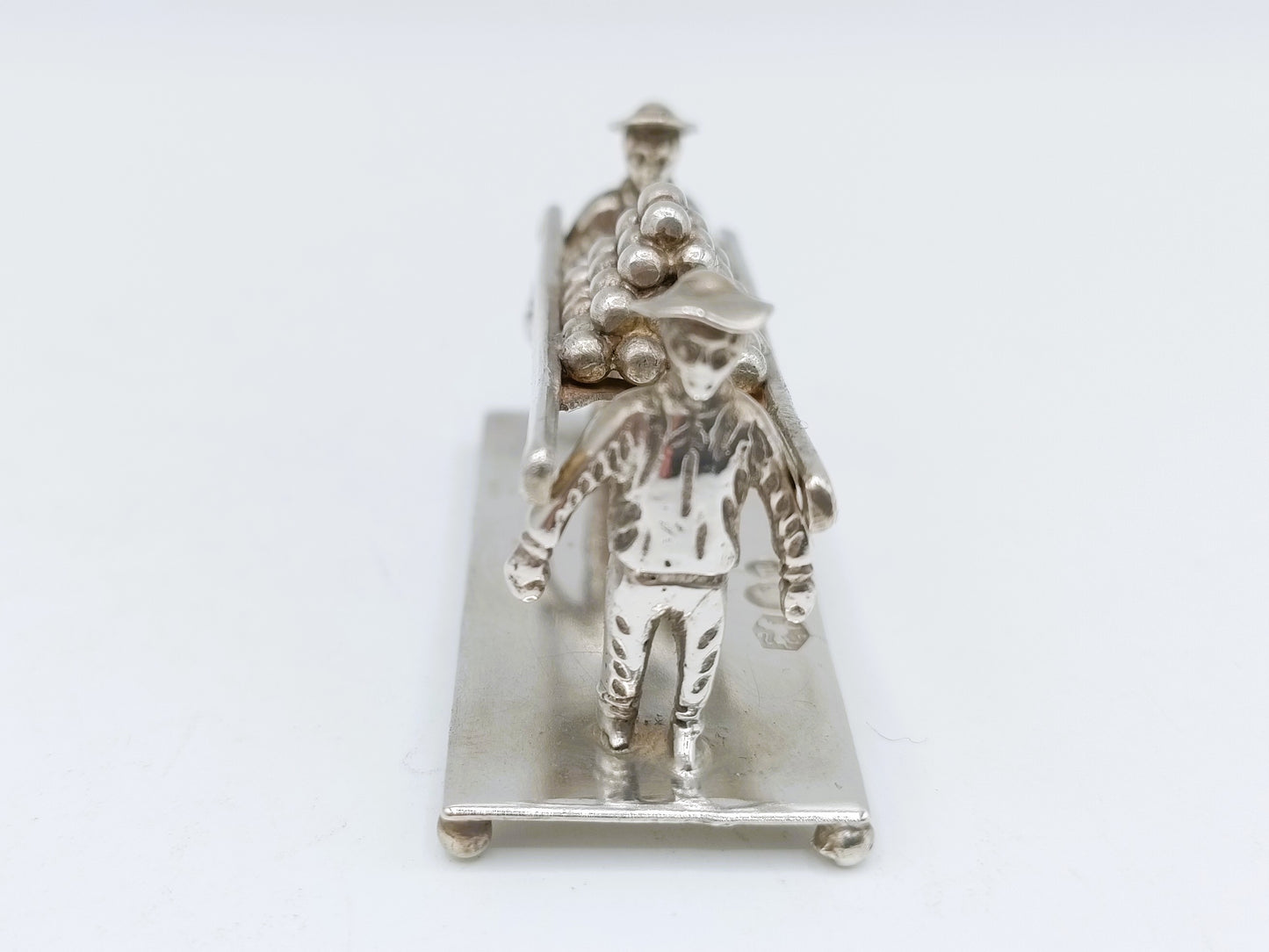 Zilveren miniatuur kaasdragers, J. Mes, Hoorn, 1916