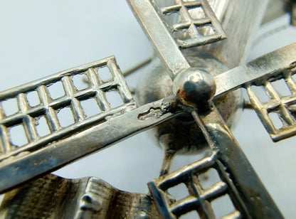 Zilveren miniatuur stellingmolen, B. Verhoogt, Hoorn, ca. 1930