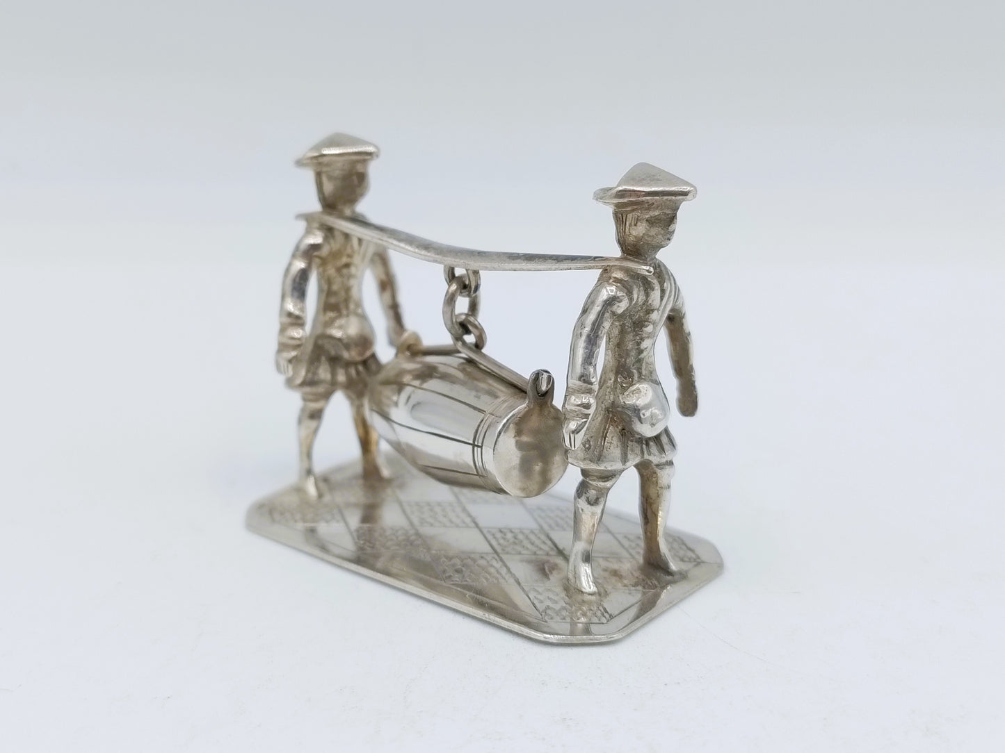 Zilveren miniatuur tondragers, J.S. Zwanenburg & Zn, Sneek, ca. 1910
