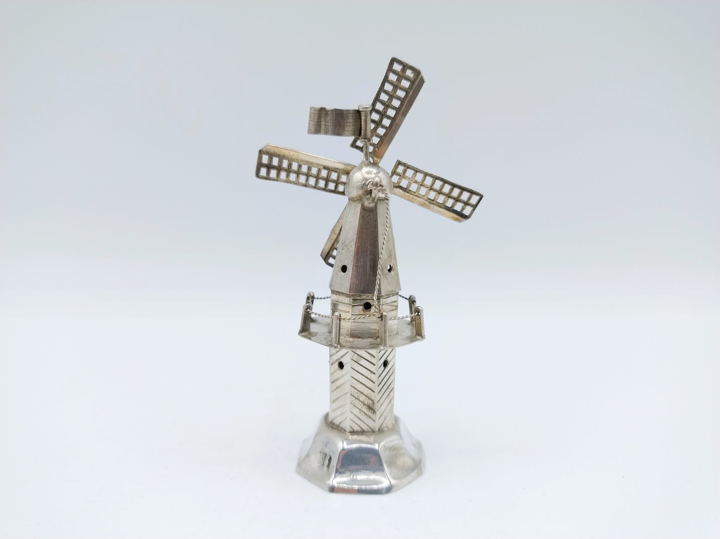 Zilveren miniatuur stellingmolen, J. Verhoogt, Hoorn, ca. 1910
