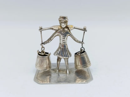 Silberminiatur, Mann mit Joch, J.S. Zwanenburg, Sneek, 1900-1953