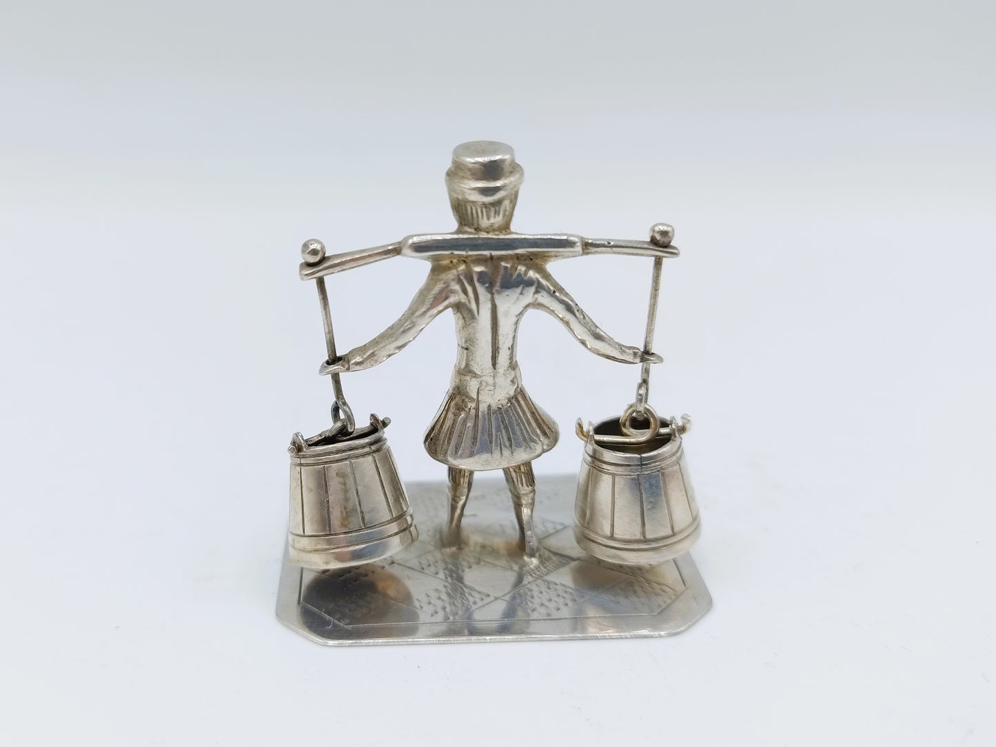 Silberminiatur, Mann mit Joch, J.S. Zwanenburg, Sneek, 1900-1953