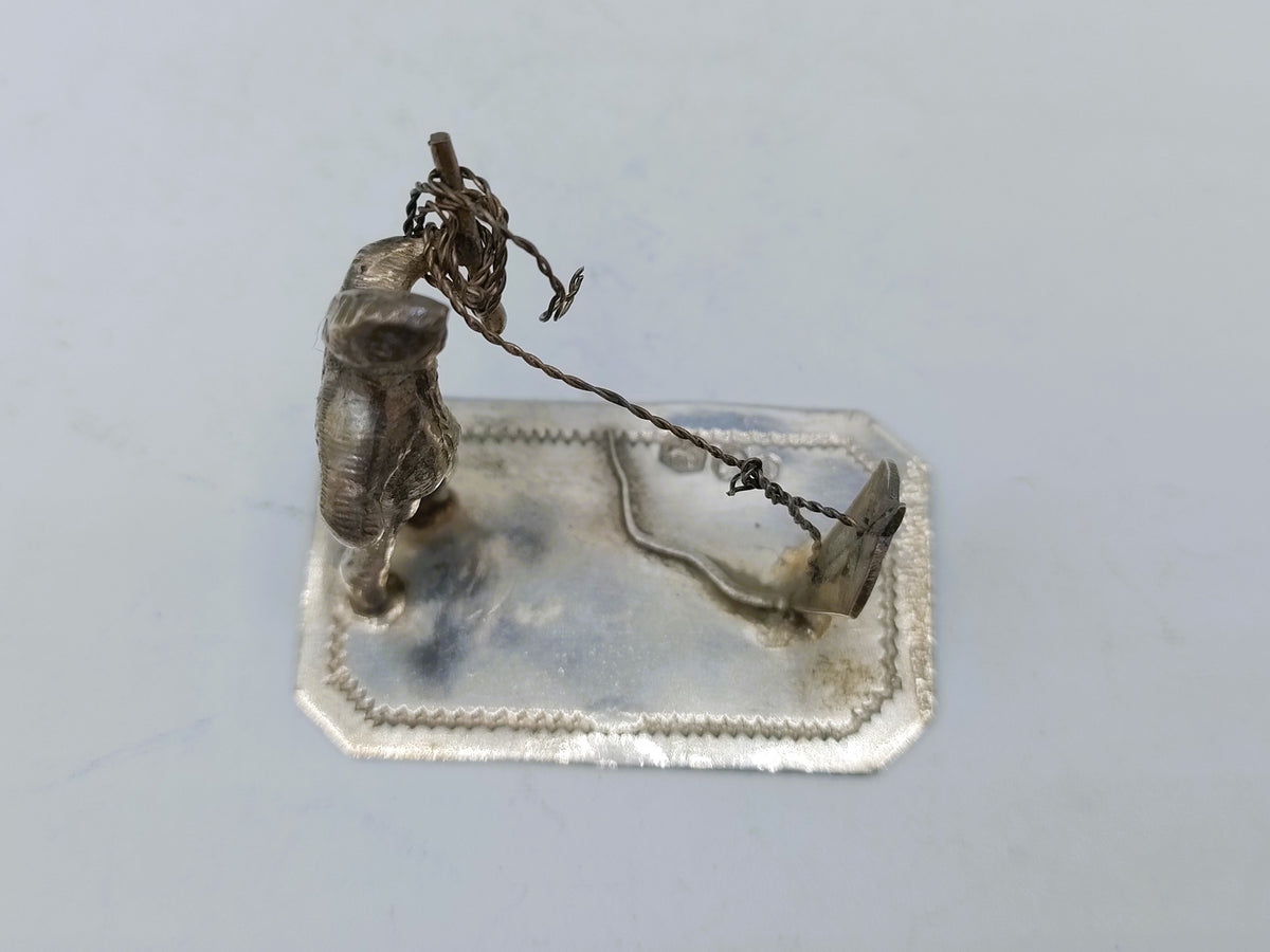 Zilveren miniatuur, man met vlieger, J. Postmus, Hoorn, 1916