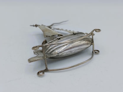 Zilveren miniatuur, tjalk met schipper, 19e eeuws
