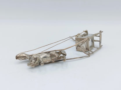 Zilveren miniatuur paardenslee met koetsier, J. Verhoogt, Hoorn, ca. 1920