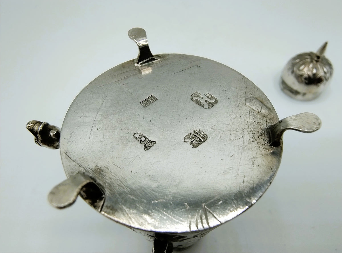 Zilveren miniatuur koffiekan met kraantje, H. Hooijkaas, Schoonhoven, ca. 1895