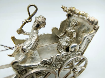 Zilveren miniatuur koets met paard, J.S. Zwanenburg, Sneek, ca. 1920