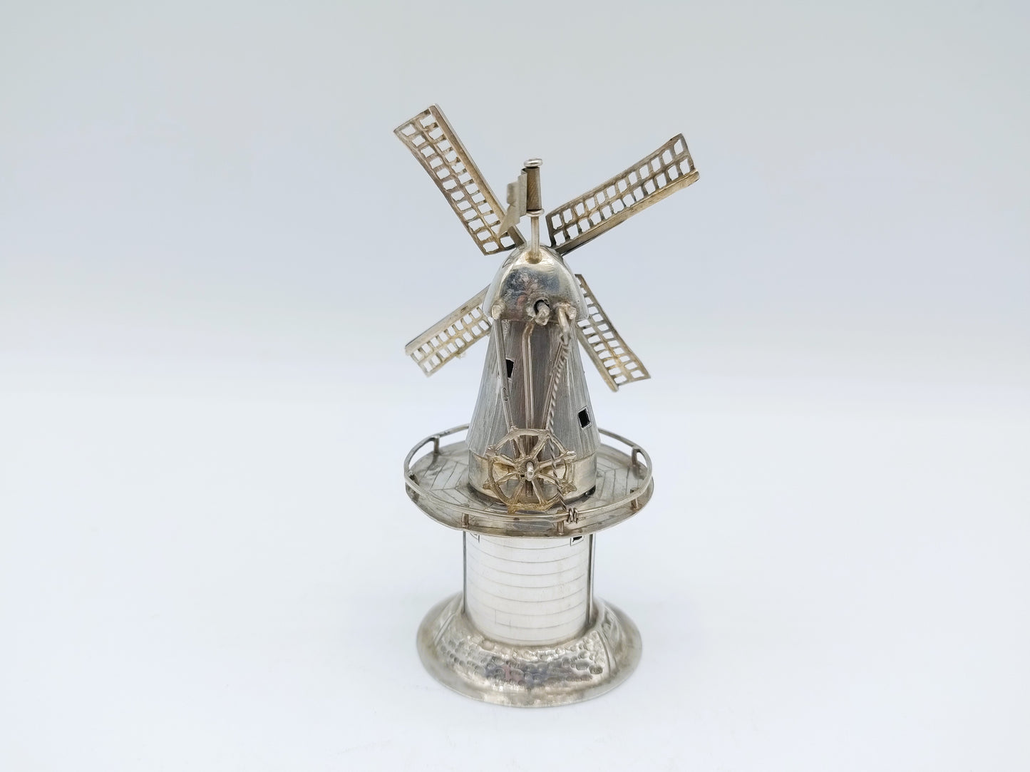 Zilveren miniatuur molen, J. van Dijk, Hoorn, ca. 1920