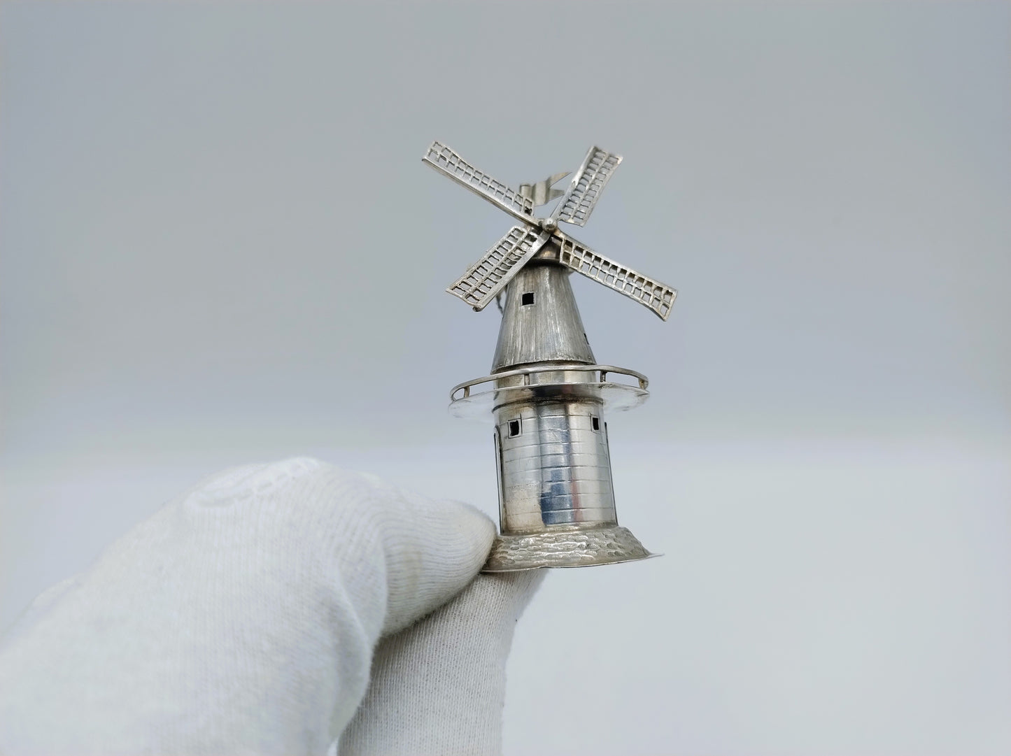 Zilveren miniatuur molen, J. van Dijk, Hoorn, ca. 1920