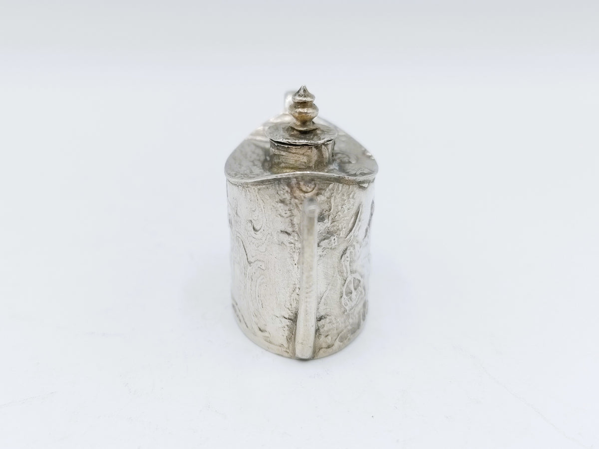 Zilveren miniatuur theepot, H. Hooijkaas, Schoonhoven, ca. 1910