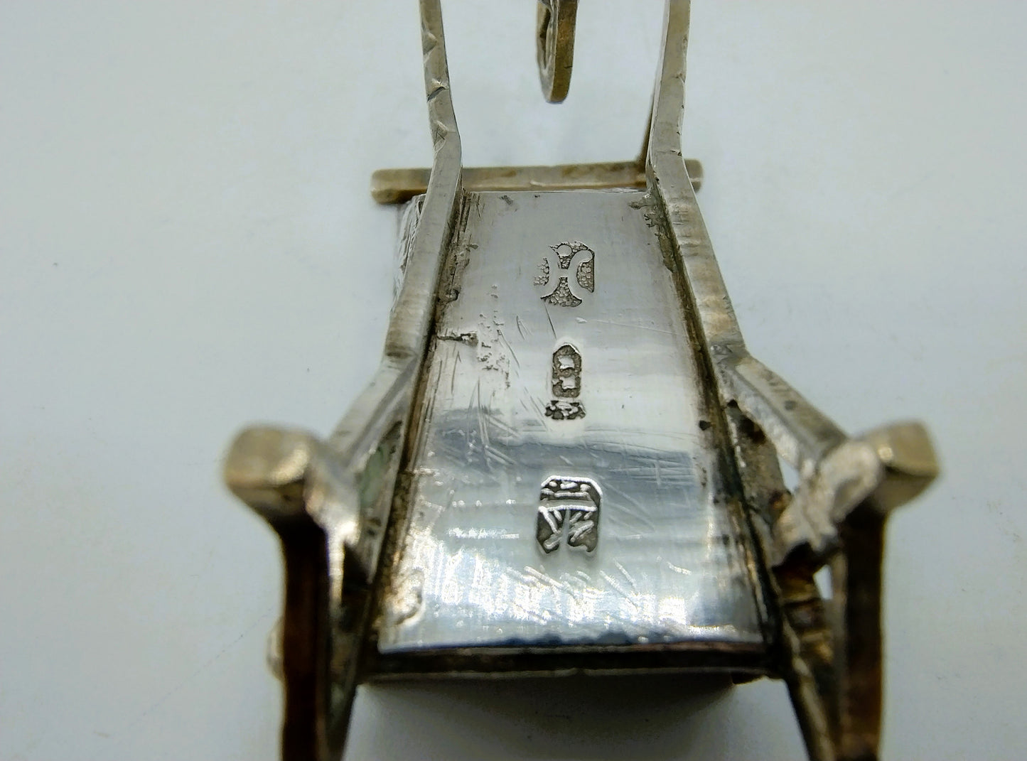 Zilveren miniatuur kruiwagen, H. Hooijkaas, Schoonhoven, 1899