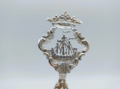 Zilveren sierlepel met zeilschip, C. Rietveld, Schoonhoven, 1894