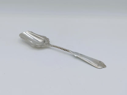 Zilveren suikerlepel, fa. Wed. A. Pluut, Schoonhoven, 1918