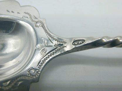 Zilveren suikerlepel met carneolen heft, P. van Heumen, Schoonhoven, ca. 1920