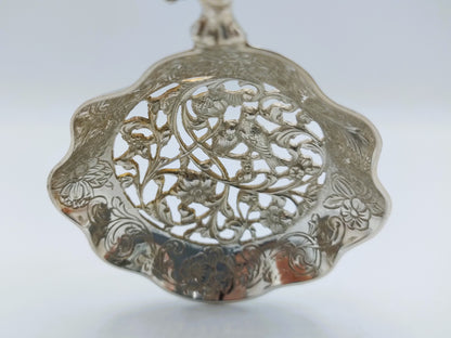 Zilveren strooilepel, C. Schoorl, Zaandijk, ca. 1900