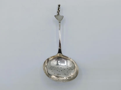 Zilveren strooilepel, P. Binkes, Sneek, 1868