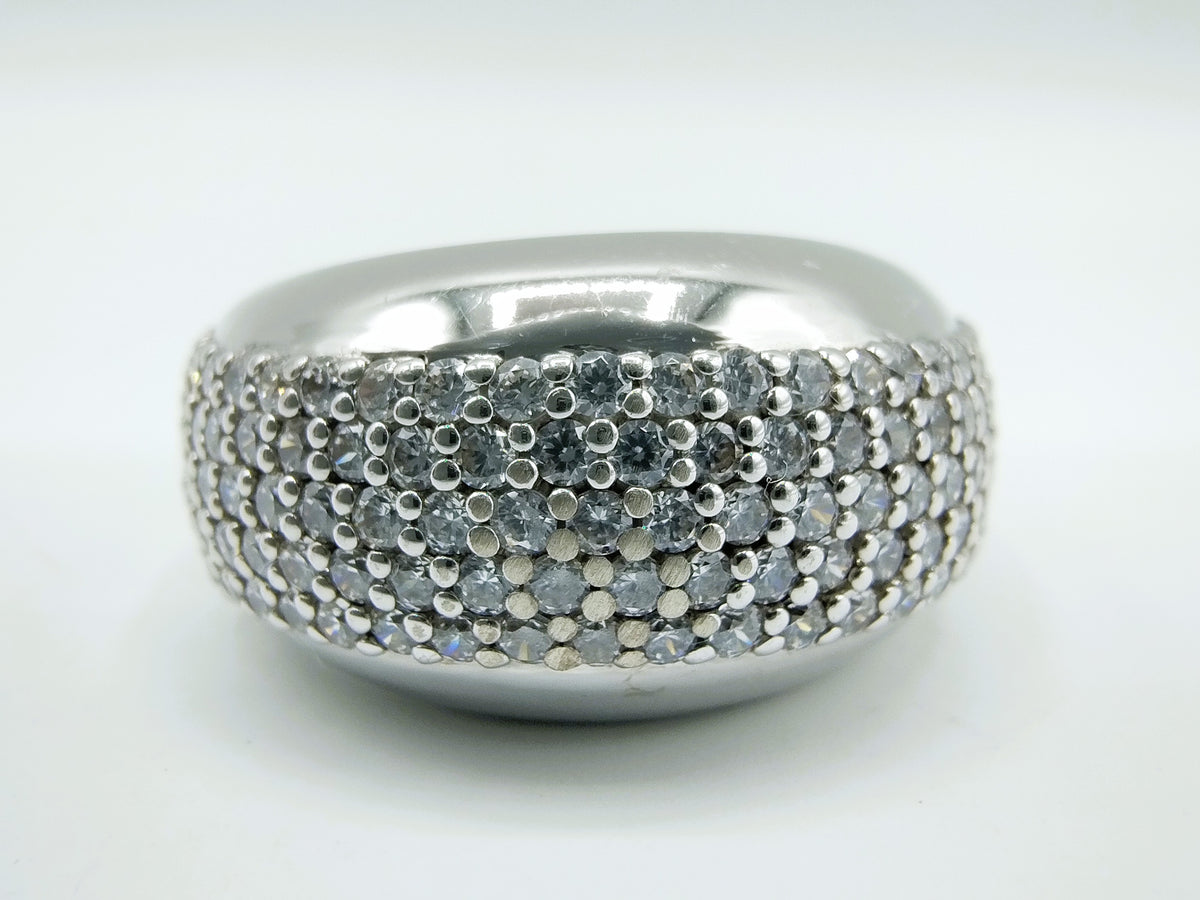 Zilveren ring Ti Sento 925 met bezette band vol kleine steentjes.