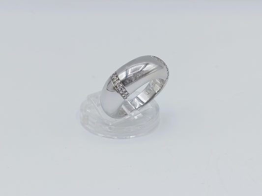 Zilveren ring met zirkonia inzet, smalle gebogen bandjes