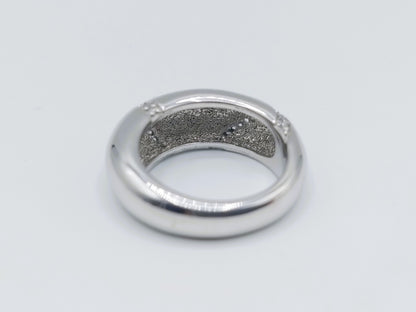 Zilveren ring met glanzende binnenband, gegraveerd