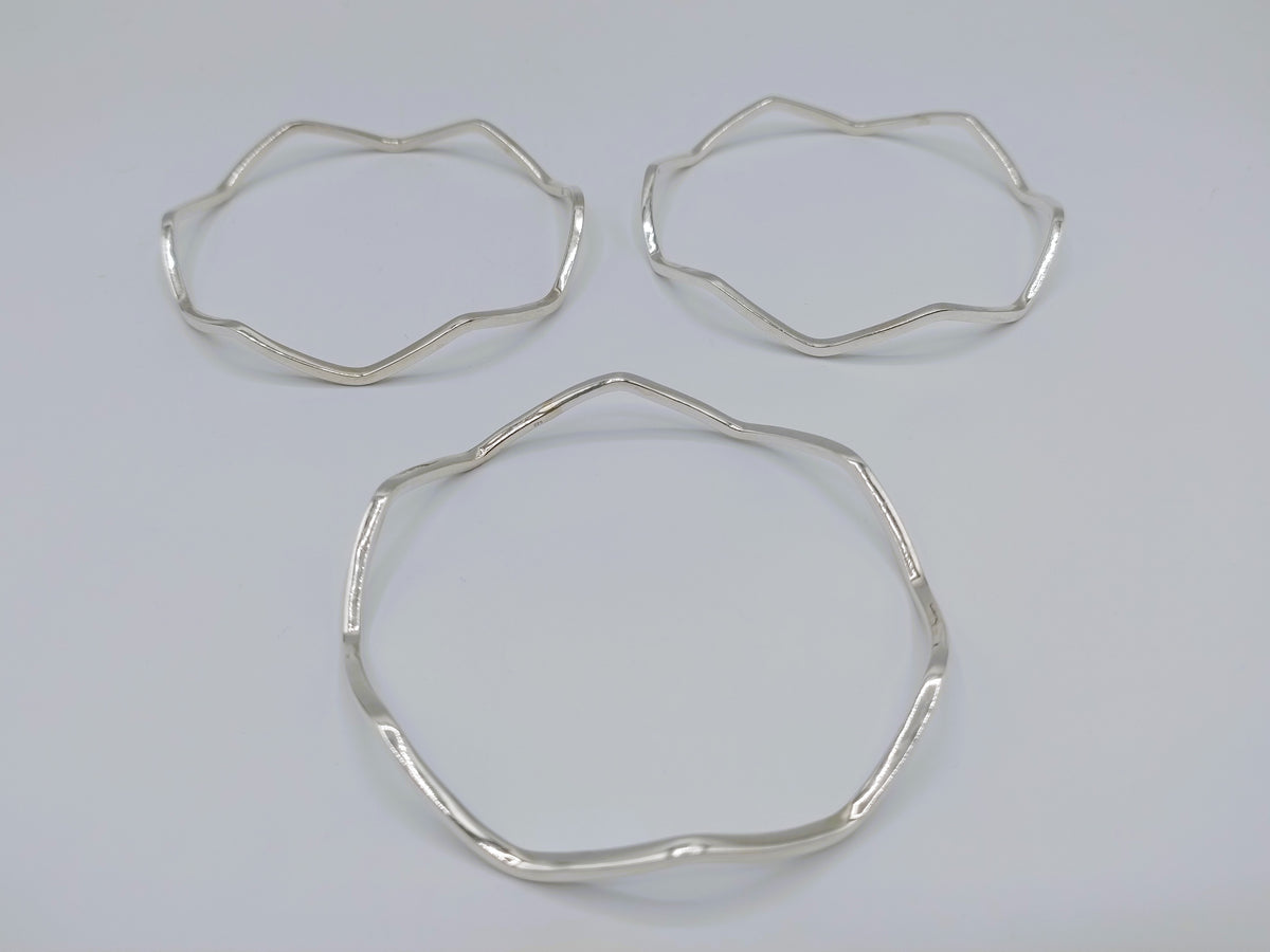 3 Stervormige zilveren armbanden, 925