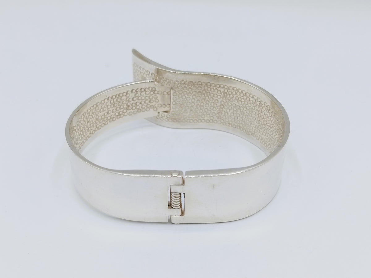 Zilveren brede armband met gesp sluiting, 925