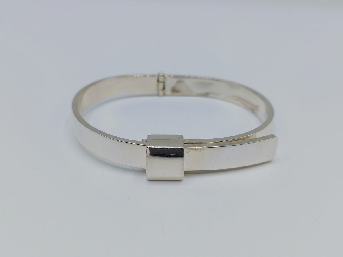 Zilveren scharnierarmband 925 met rechthoekige klem en open scharnier