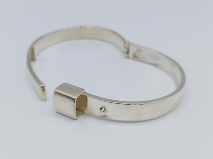 Zilveren scharnierarmband 925 met scharnierdeel en kleine klinknagel