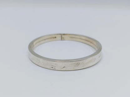 Zilveren armband met gegraveerde golfvormen en vintage afwerking