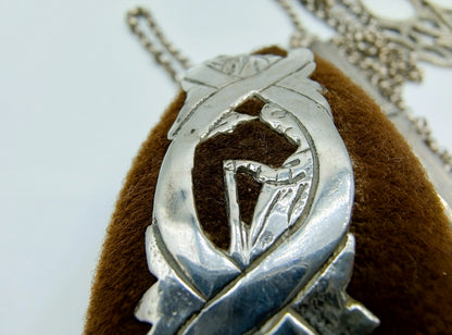 Zilveren chatelaine, 18e en 19e eeuws. o.a. J. van den Berg, Schoonhoven, 1824