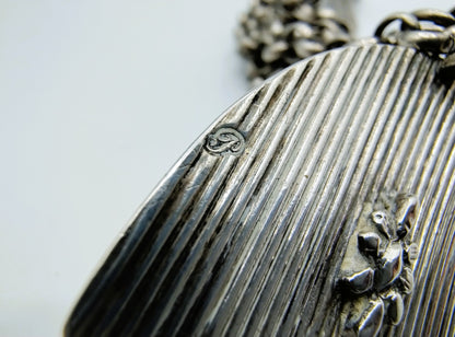 Zilveren chatelaine, 18e en 19e eeuws. o.a. J. van den Berg, Schoonhoven, 1824
