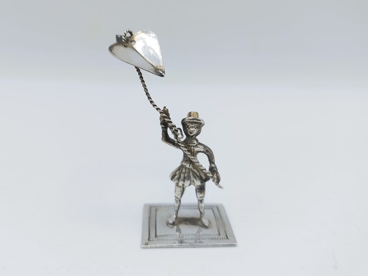 Zilveren miniatuur, man met vlieger, H. Duller, Amsterdam, 1779