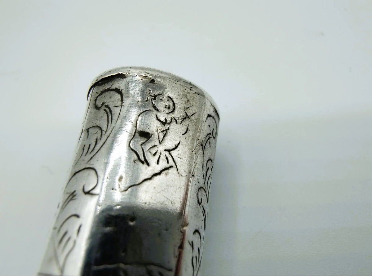 Antieke zilveren vorksteel met gegraveerd decor en stempel