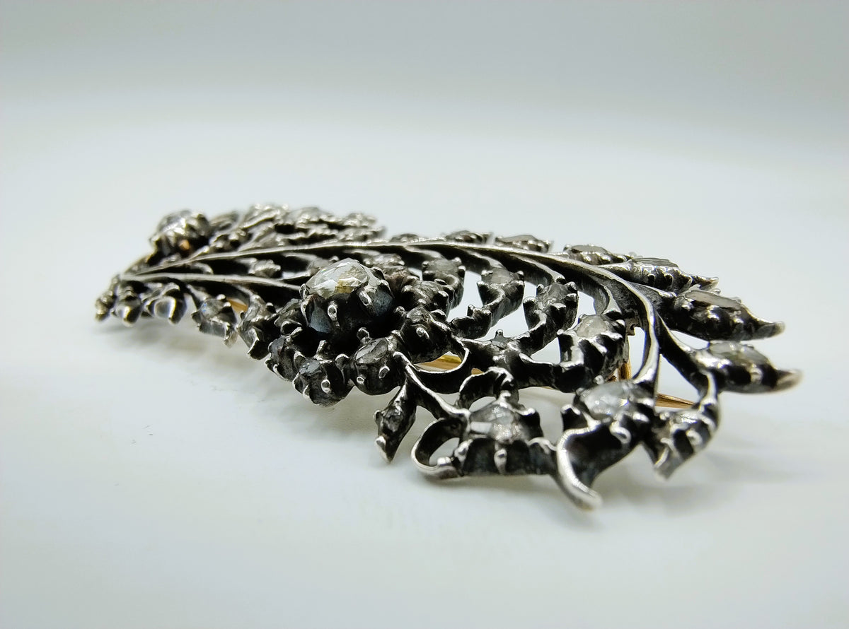 Zilveren / gouden veerbroche met 40 roosgeslepen diamanten, G.J. Huisen, Amsterdam, ca. 1870