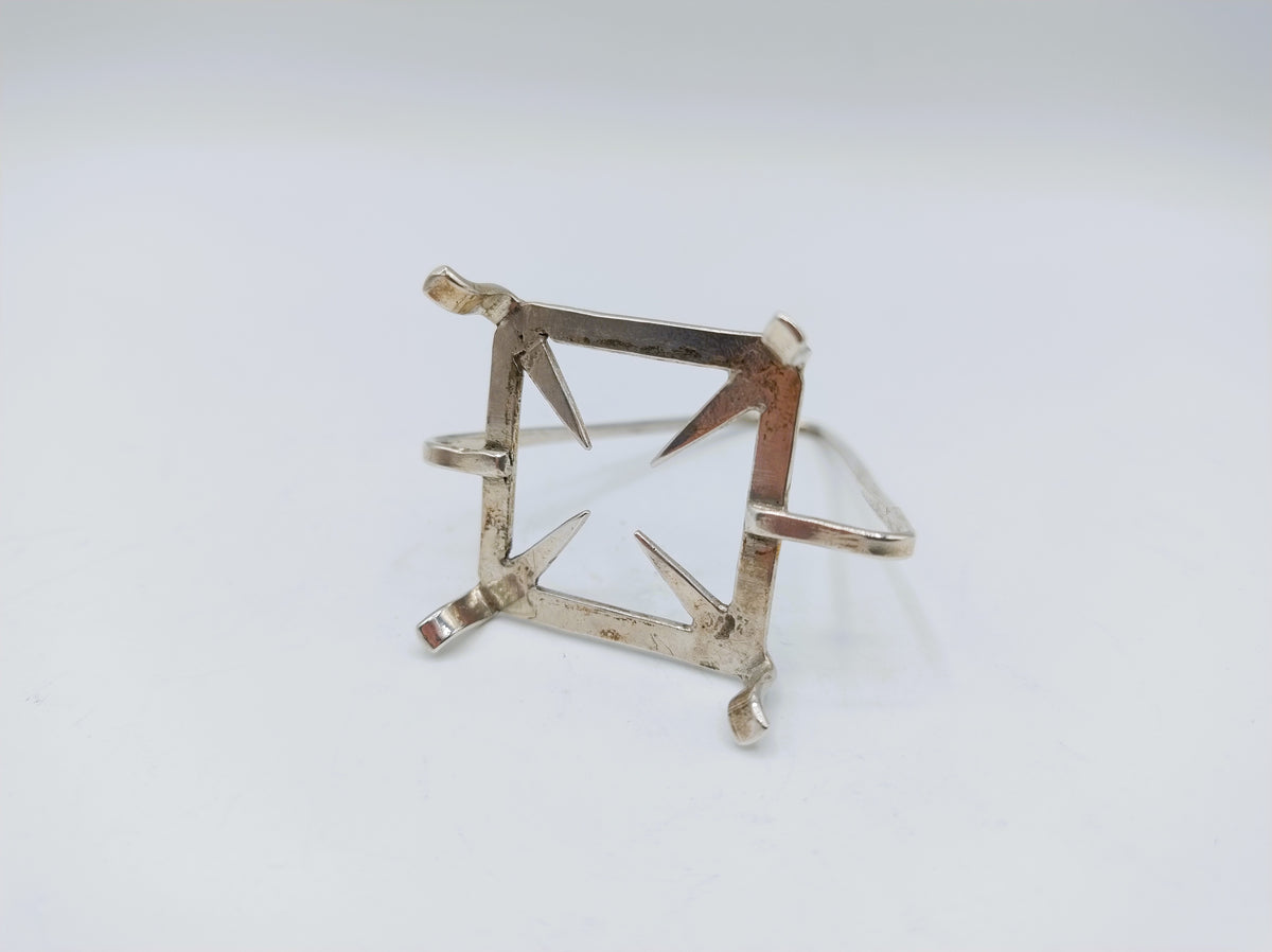 Zilveren miniatuur hangtreeft, 18e eeuws