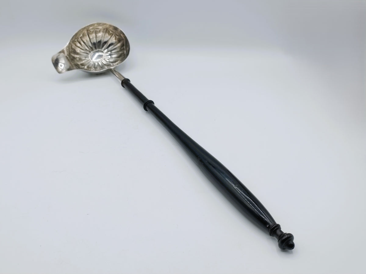 Zilveren punch- of bowllepel, J.F. Ubuch, Berlijn, ca. 1825