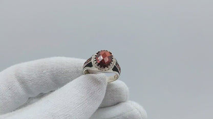 Zilveren ruby ring, 19.5 mm